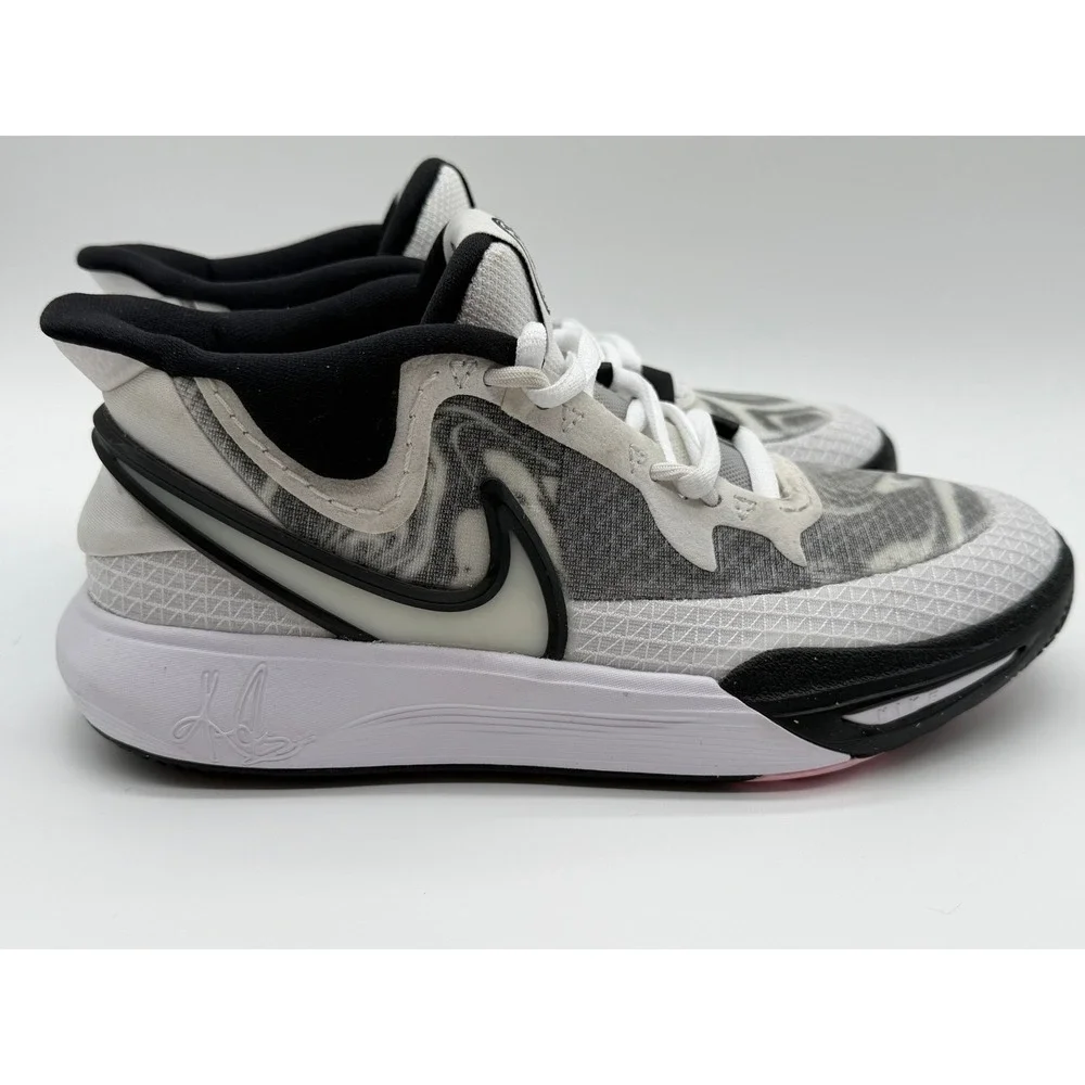 Nike Kyrie Flytrap 6 GS Size 4Y White Black‎ Pink Basketball Gently Worn 0040